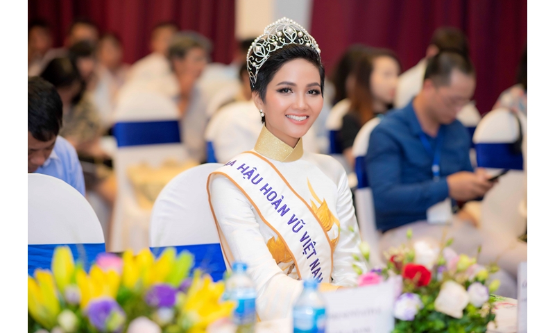Hoa hậu H’Hen Niê phát động cuộc thi dành cho các dân tộc thiểu số